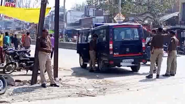 महोली पुलिस ने डकैतों के एक गैंग का किया राजफाश, 10 बदमाश गिरफ्तार, तीन असलहे एवं लाखों की नकदी व स्वर्ण आभूषण बरामद...
