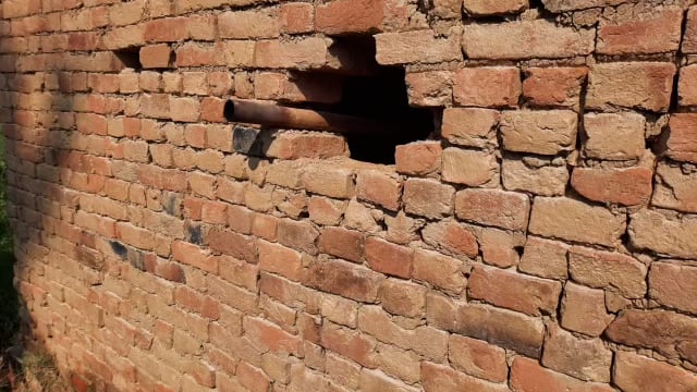 कठेला समय माता थाने से 200 मीटर की दूरी पर दुकानों में चोरों ने नगदी सहित सामान पर किया हाथ साफ ।