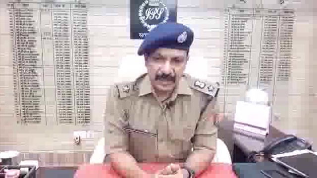 रायबरेली में फौजी ने शादी का झांसा देकर विधवा से किया रेप पीड़िता ने अपने खून से CM को लिखी चिट्ठी पुलिस जांच में जुटी।

