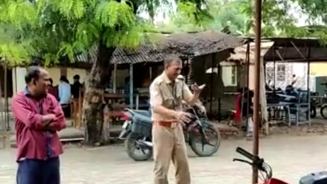 शराब के नशे में सिपाही का वीडियो हो रहा है सोशल मीडिया पर वायरल