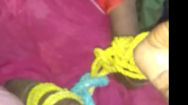 खभोर गांव में बच्चा चुराने आई महिला को ग्रामीणों ने पीटकर किया पुलिस के हवाले