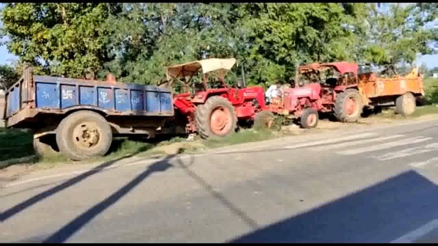 अवैध बालू लोड कर रहे चार ट्रैक्टर को बिंद थाने की पुलिस ने किया जब्त