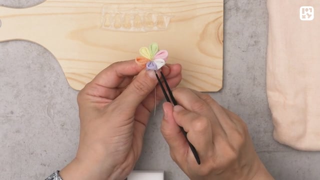 小花の髪飾りをつくろう