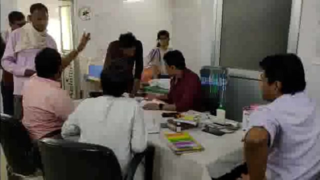 गृहकलेश से परेशान युवक ने किया आत्महत्या करने का प्रयास