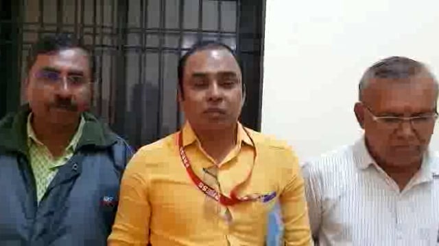 शहरातील अतिक्रमण काढा किंवा रस्त्याचे काम थांबवा उपजिल्हाधिकाऱ्याकडे केली मागणी,पत्रकार सुनील हवा