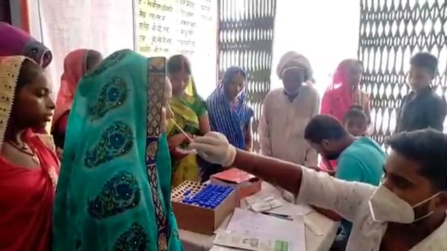 तरबगंज सामुदायिक स्वास्थ्य केंद्र पर एंटीजन किट  से60 लोगों की हुई कोराना,जांच रिपोर्ट आई नेगेटिव