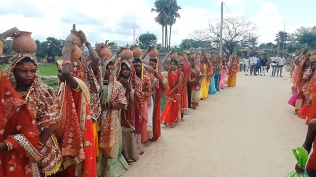 चानन  : मानपुर गांव स्थित काली मंदिर प्रांगण में अखंड रामधुन यज्ञ को लेकर निकली भव्य कलश शोभायात्रा।