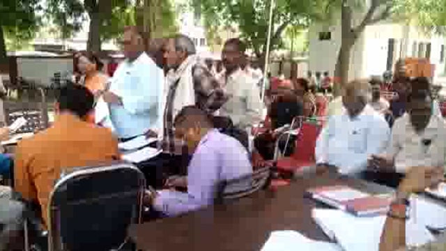 लालगंज कोतवाली में समाधान दिवस किया गया आयोजन सुनी गई जन समस्याएं।