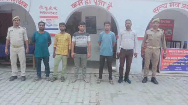 नवाबगंज थाना क्षेत्र अंतर्गत शांति भंग की आशंका में 5 लोगों को किया गया गिरफ्तार