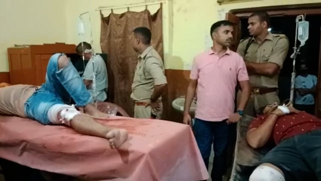 मुठभेड़ के दौरान तो बदमाश घायल डलमऊ पुलिस व एसओजी टीम द्वारा डलमऊ व लालगंज बॉर्डर के पास पुलिस और बदमाशों के बीच मुठ