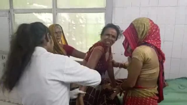 सड़क हादसे में माँ,बेटा गम्भीर रूप से घायल