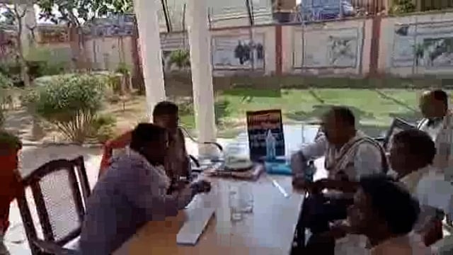 चुनार मिर्ज़ापुर: थाना समाधान दिवस का आयोजन उप जिलाअधिकारी नीरज सिंह पटेल ने सुनी फरियाद