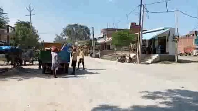 चुनार मिर्ज़ापुर: बकरीद पर्व के मद्देनजर ईदगाह मार्ग पर पालिका द्वारा सफाई का कार्य जोरों पर