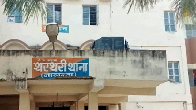 थरथरी थाना परिसर के समीम पुलिस ने अवैध सामानों की जांच को लेकर लगाया गया वाहन चेकिंग अभियान 