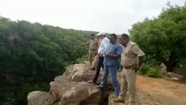 चुनार मिर्ज़ापुर: चुना दरी ने 12 दिनों में निगली आठ जिंदगियां