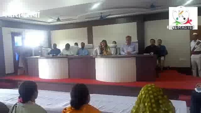 नवादा पकरीबरावां में डीएम ने नवादा के  अनुमंडल के सभी अधिकारियों के साथ में की समीक्षात्मक बैठक दिए कई आवश्यक निर्देश