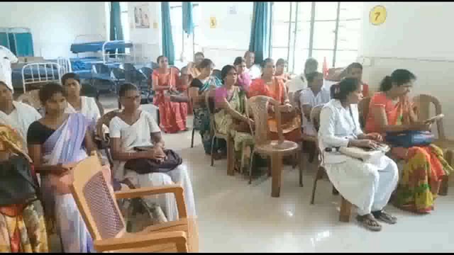 फलका अस्पताल में एएनएम एवं आशा फैसिलिटेटर के साथ एक बैठक आयोजित की गई