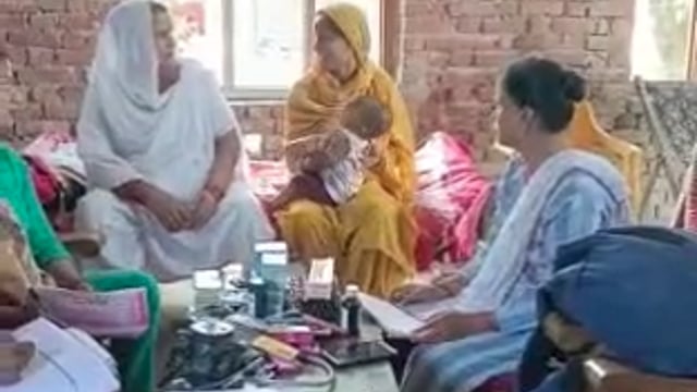 वजीरगंज के अंतर्गत ग्राम पंचायत हजरतपुर में स्वास्थ्य विभाग ने कैंप लगाकर 0 से पाँच वर्ष तक के 30 बच्चों को लगाई वैक्सीन