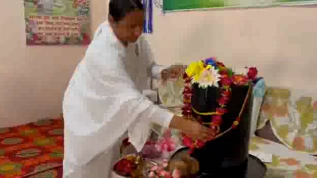 गुरसरांय में प्रजापिता ब्रह्माकुमारी ईश्वरीय विश्व विद्यालय मे बड़े ही हर्ष उल्लास के  साथ मनाया गया गुरु पूर्णिमा का 