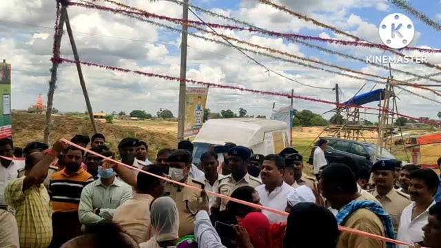 गेरुआधारी शिव भक्तों से पटा कांवरिया पथ ,बोल बम के जयकारों से श्रावणी मेला प्रारंभ