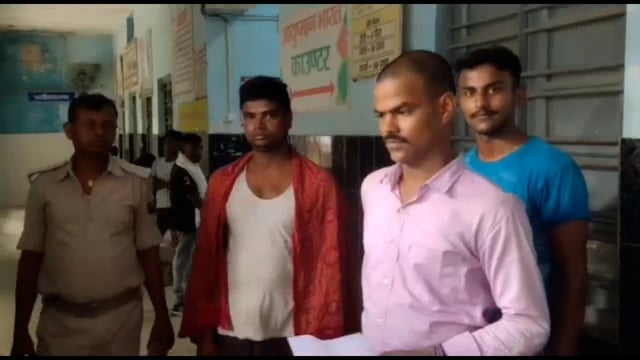 उत्पाद विभाग की टीम ने 1 लीटर शराब के साथ तस्कर को किया गिरफ्तार।