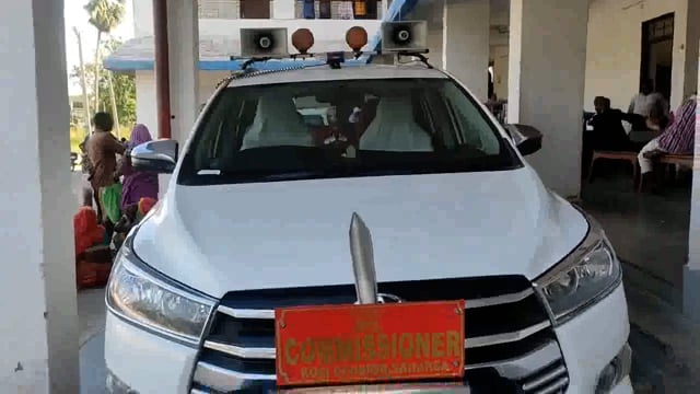 कोसी क्षेत्र के कमिश्नर गोरखनाथ पहुंचे सिमरी बख्तियारपुर अनुमंडल कार्यालय किया कई योजनाओं का जांच दिया कई निर्देश