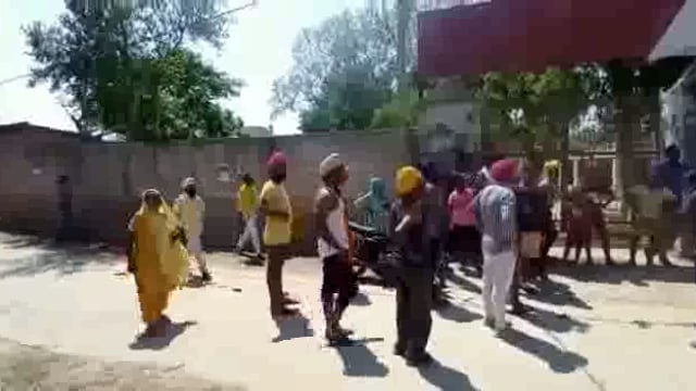 छाहरी गांव में हुई चोरी की घटना पुलिस ने आरोपी को पकड़ा पूछताछ व माल बरामदगी में लगी