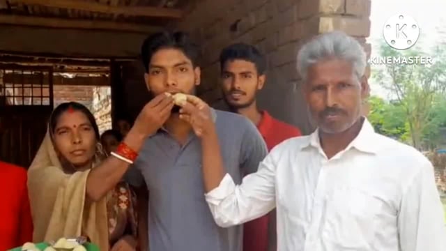 बदलाचक गांव के विकास कुमार ने दरोगा भर्ती परीक्षा में पाई सफलता शुभचिंतकों ने दी बधाई