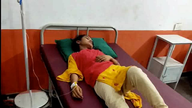 च्वायमिन खाने से सत्तर बच्चे फूड प्वायजनिग के हुए शिकार, ईलाज जारी


