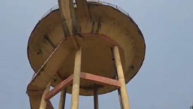 नवाबगंज क्षेत्र के ग्राम नकहारा में करोड़ों रुपए की लागत से बनाई गई पानी की टंकी अभी तक नहीं हुआ सप्लाई