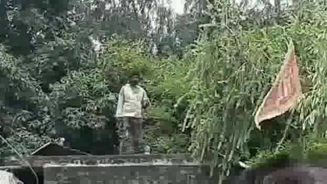 सिरफिरे युवक ने पत्नी व भाई की हत्या के बाद खुद को मारी गोली, हुआ घायल ट्रामा सेंटर रेफर