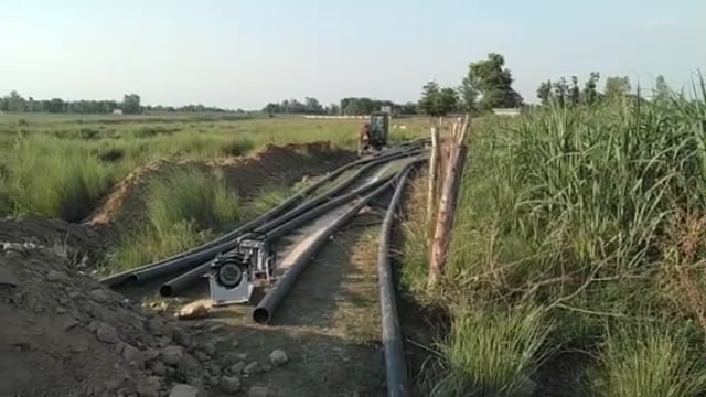 वजीरगंज के अंतर्गत ग्राम पंचायत माथेपुर में जल जीवन मिशन योजना के अंतर्गत शुरू हुआ पाइप लाइन बिछाने का कार्य ग्रामीण मे