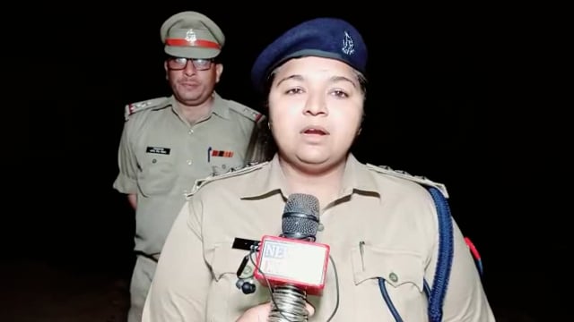 मोठ में   बाइक सवार अज्ञात लोगों ने दुकानदार पर अवैध हथियारों से बरसाई गोलियां
गोलियों की तङतङाहट से दहला ग्राम बम्हरौली