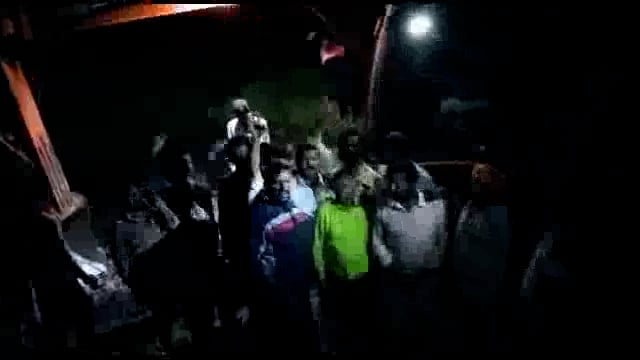 बोरतळा तांडा येथील पाझर तलावाने नागरिकांची उडवली झोप,जेसीबीच्या साह्याने सांडव्याचे खोदकाम