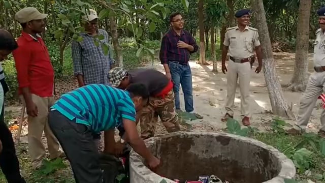 कदवा थाना में देसी व विदेशी शराब नष्ट की गई