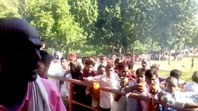 श्रावस्ती में सावन के पहले सोमवार पर उमड़ा भक्तों का हुजूम