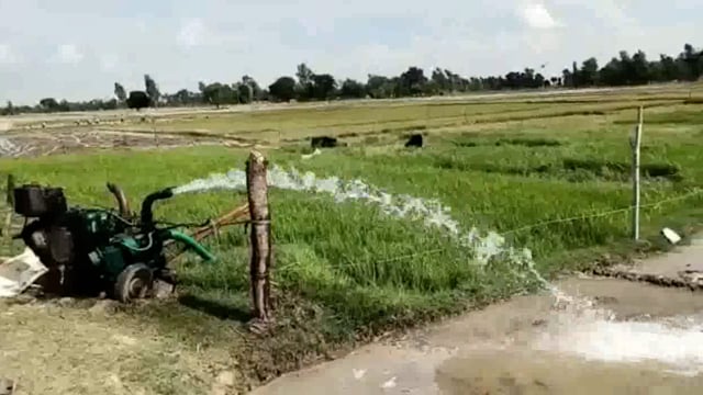 ikauna:- नहीं बरस रहे बदरा सूखे की मार झेल रहे किसान