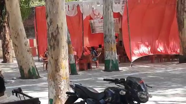 नवाबगंज ब्लॉक मुख्यालय पर कैंप लगाकर पानी की गुणवत्ता का किया गया जांच