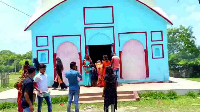 सावन की पहली सोमवारी को लेकर शिव मंदिरों में श्रद्धालुओं का लगा तांता 