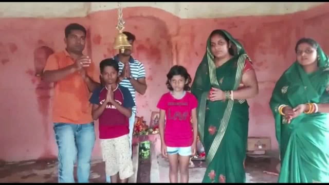 हरखा शिव मंदिर में सावन की पहली सोमवारी को श्रद्धालुओं का लगा तांता