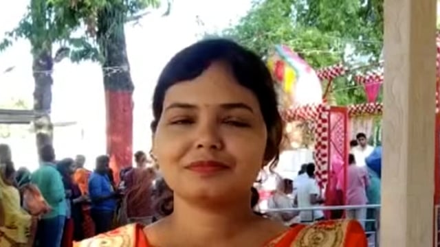 रायबरेली शहर के अलग-अलग मंदिरों पर देर शाम तक सावन के मौके पर श्रद्धालुओं ने मंदिर में की विधि विधान से पूजा अर्चना