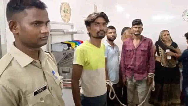 शहर कोतवाली पुलिस ने 3 शातिर चोरों को  गिरफ्तार कर भेजा जेल