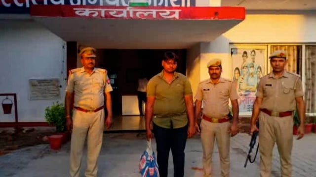 गुरसराय पुलिस द्वारा लखावती कृषि फार्म के पास से 40 देशी क्वार्टर के साथ युवक को किया गिरफ्तार