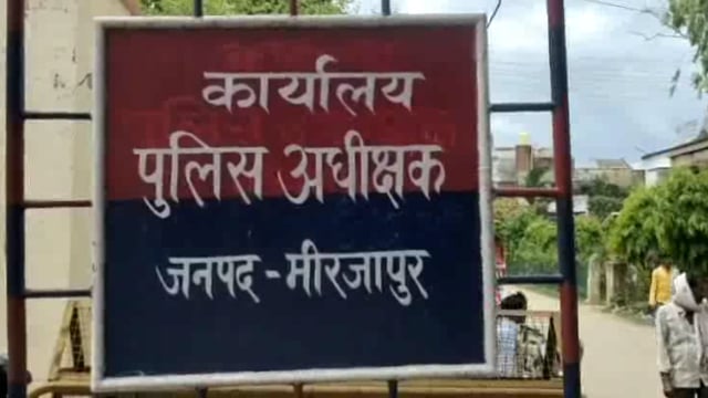 पुलिस अधीक्षक संतोष कुमार मिश्रा के जनता दरबार में फरियादियों की उमड़ी जनसैलाब