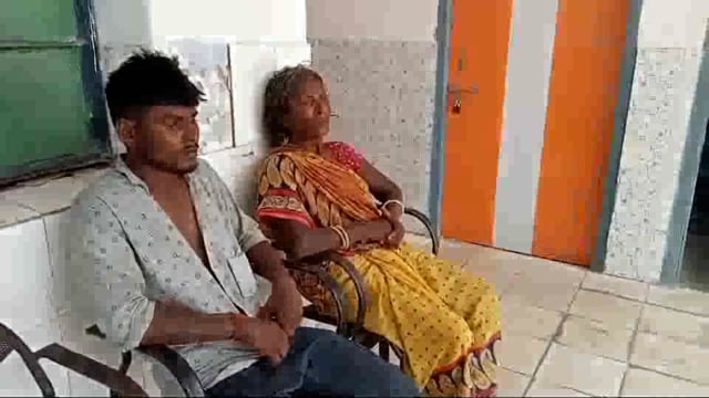 कापरीचक गांव में जमीन विवाद में हुए मारपीट में मां और पुत्र घायल