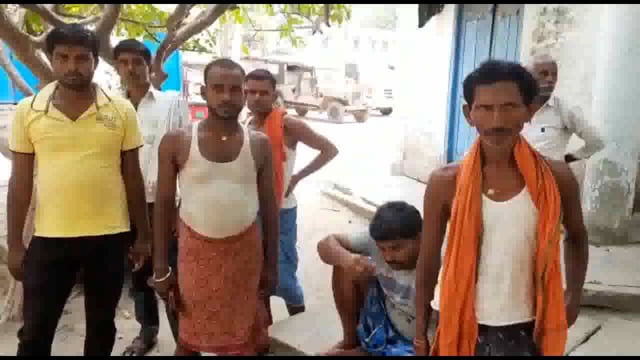 बेलौआ गांव में फिट - फिट कर एक की मौत दो जख्मी।