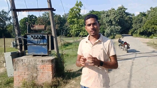 खुले में रखा ट्रांसफार्मर दुर्घटना को दे रहा दावत