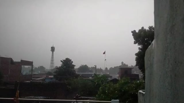 किसानों के चेहरे पर एक बार फिर मुस्कान की लहर दौड़ी किसान खुशहाल उठे