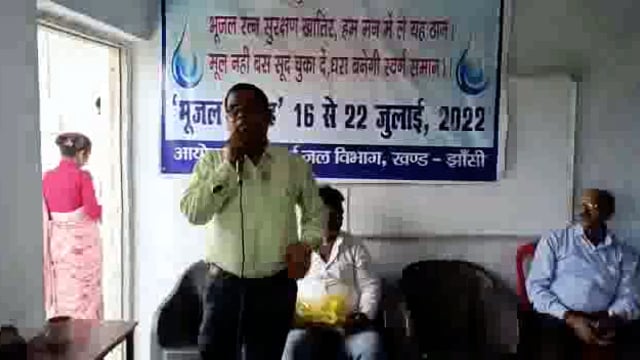 गुरसरांय नगर के बड्स एन ब्लूम्स स्कूल में वाद-विवाद एवं चित्रकला प्रतियोगिता हुई संपन्न 
