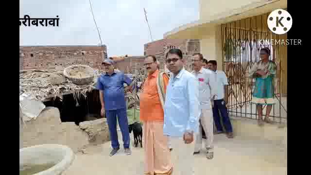 नवादा बिहार पकरीबरावां धमौल में  पंचायत सरकार भवन स्थल को लेकर सीओ ने किया निरीक्षण